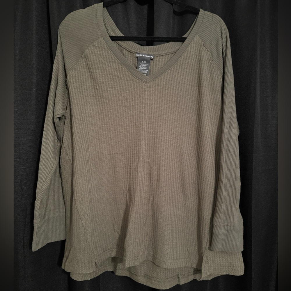 Chelsea and Theodore XL Olive Green Flowy Loose Sweater